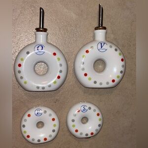 Mid century salt & pepper shaker with oil & vinegar vessles